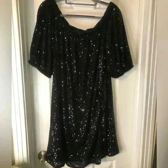 Sequin Off-The-Shoulder Dress Size 
Small and medium - Picture 14 of 16